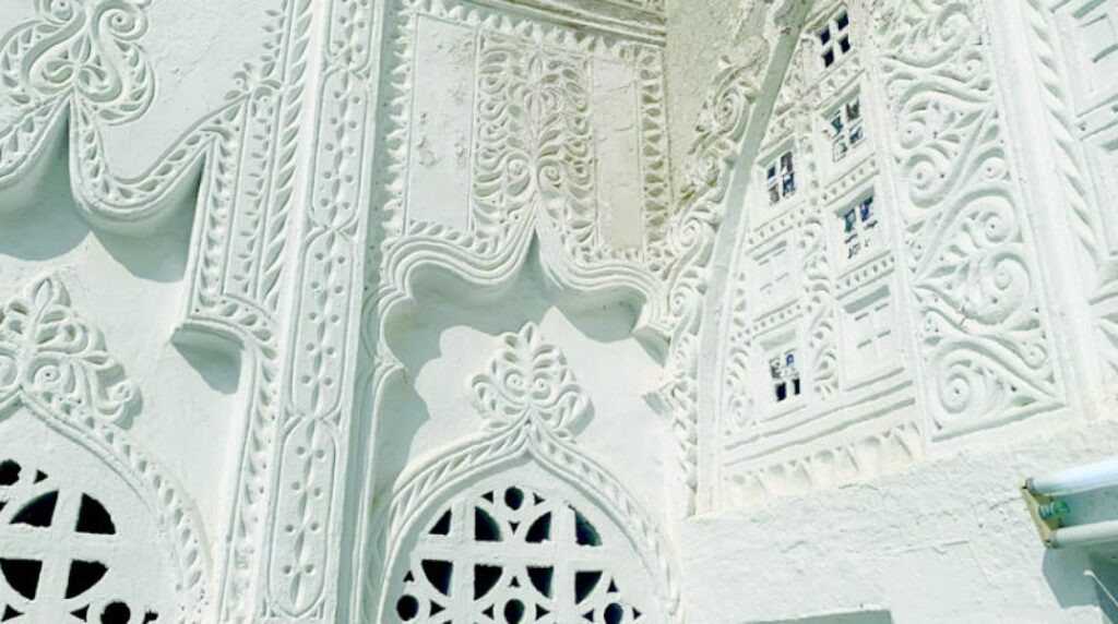 زخارف مسجد النجدى رحلات فرسان.