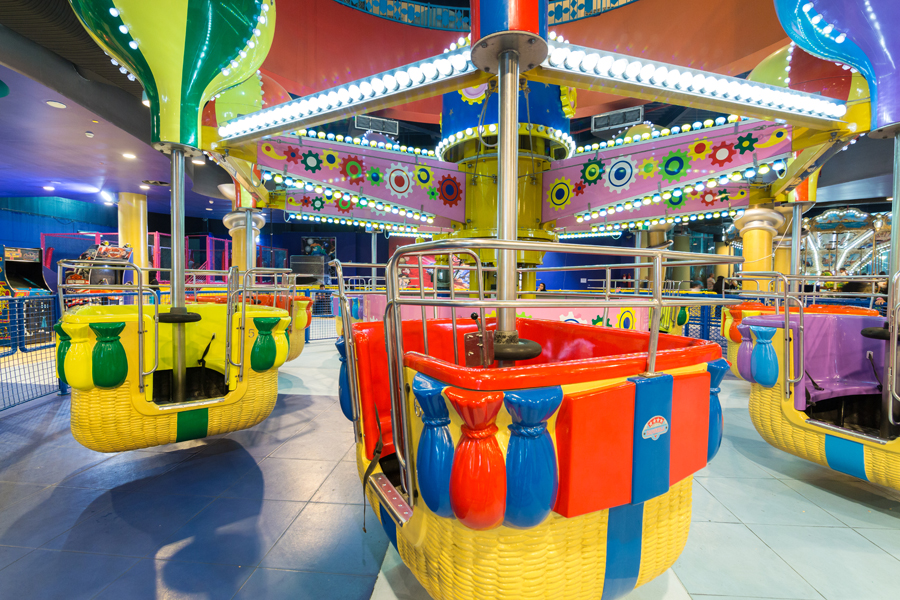 حديقة الشلال الترفيهية بجدة - برج سامبا